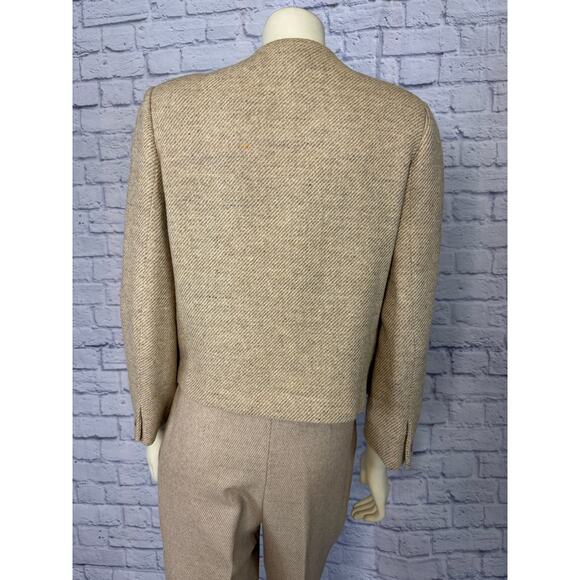 VINTAGE SALVATORE FERRAGAMO Wool & Alpace blend three piece suit in tan medium - Picture 7 of 17